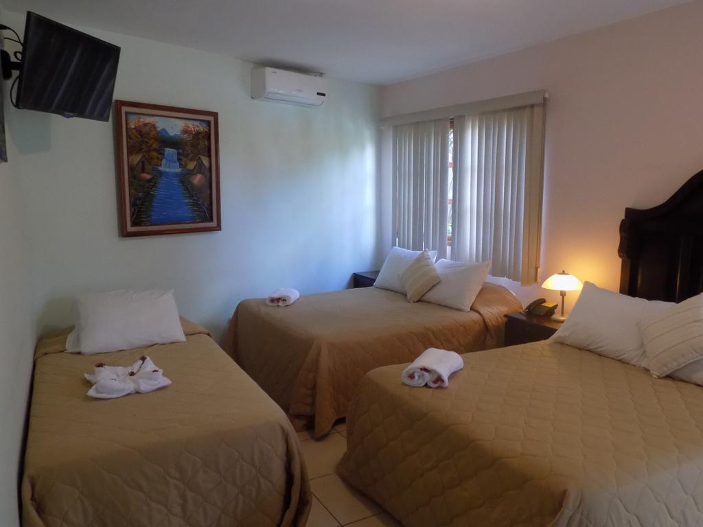 Hotel Los Pinos Managua Ngoại thất bức ảnh