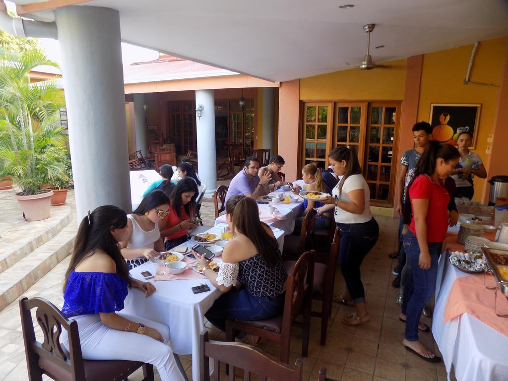 Hotel Los Pinos Managua Ngoại thất bức ảnh