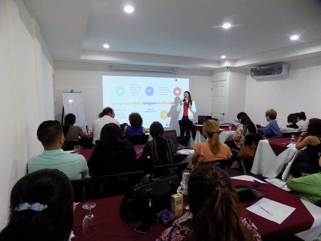 Hotel Los Pinos Managua Ngoại thất bức ảnh